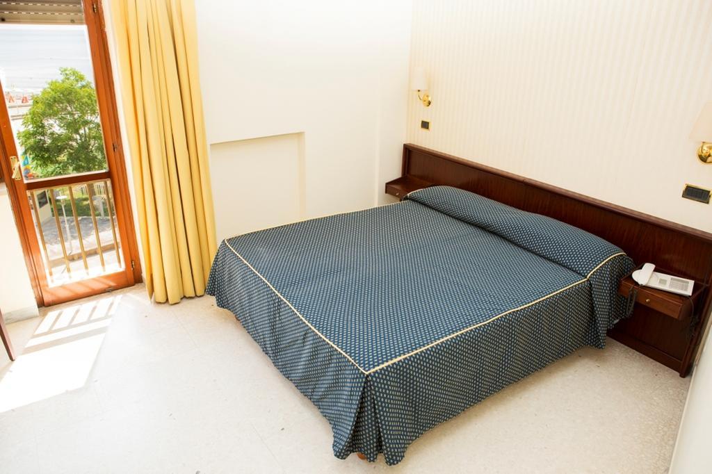 Hotel Sacco Bernalda Szoba fotó